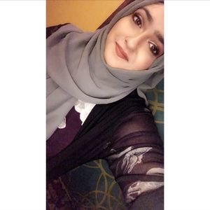 Meet your Posher, Sana